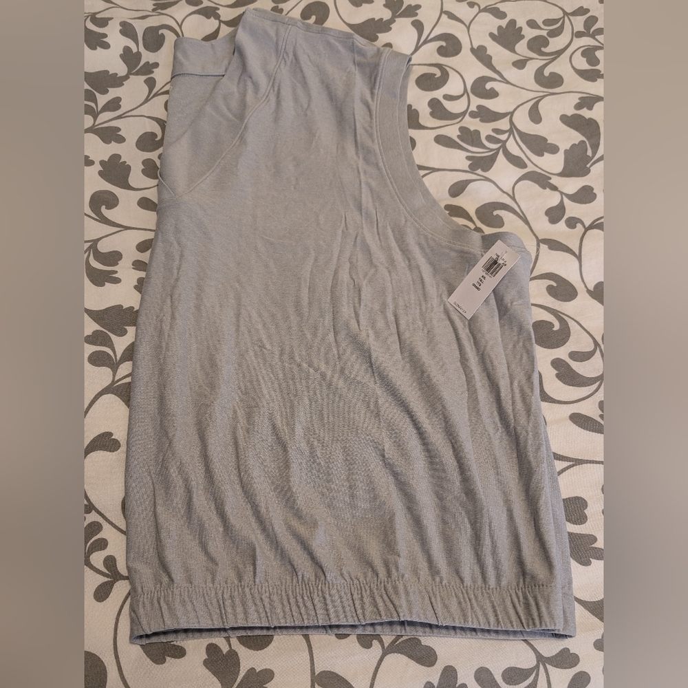 ✨2/$16✨Old Navy Women's Light Gray CloudMotion V-Neck Tank Crop Top - Picture 6 of 7